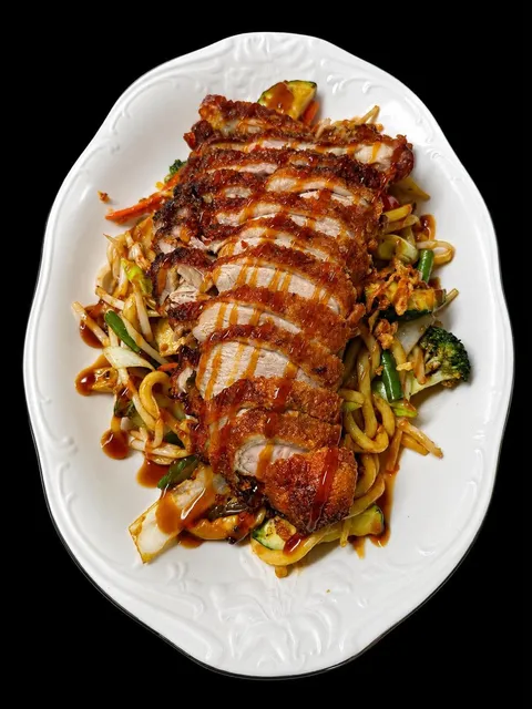 Chop-Suey mit verschiedenem Gemüse